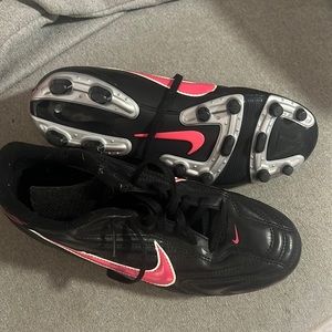 Nike women’s US 6  Soccer shoes